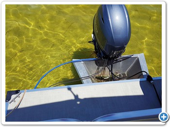 Rear deck for easy anchoring